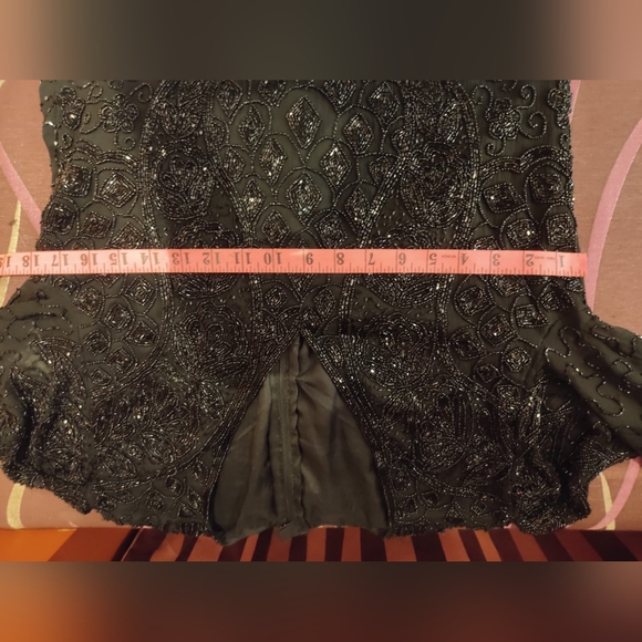 Long black beaded gown - Picture 10 of 10